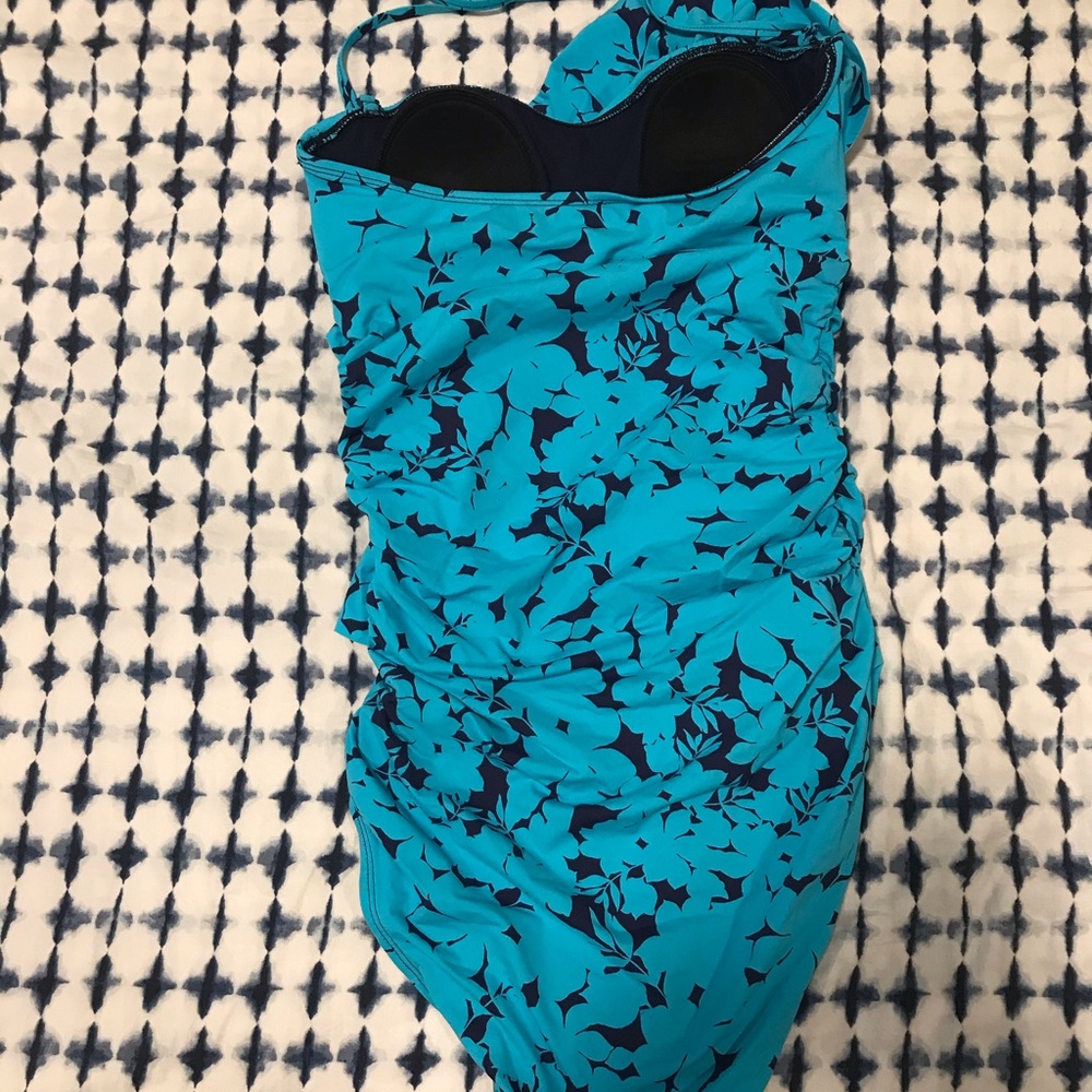 Large spaghetti strap women’s swim suit